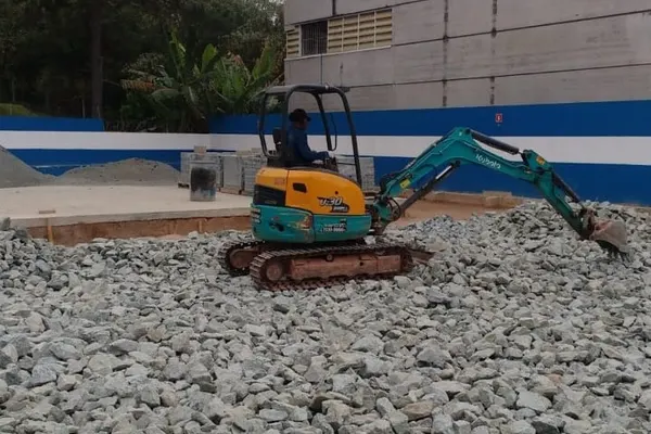 Compactação de B.G.S.